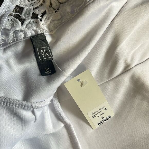 NWT Francesca’s white romper Size M Romper has crochet back & adjustable straps. - Picture 12 of 15